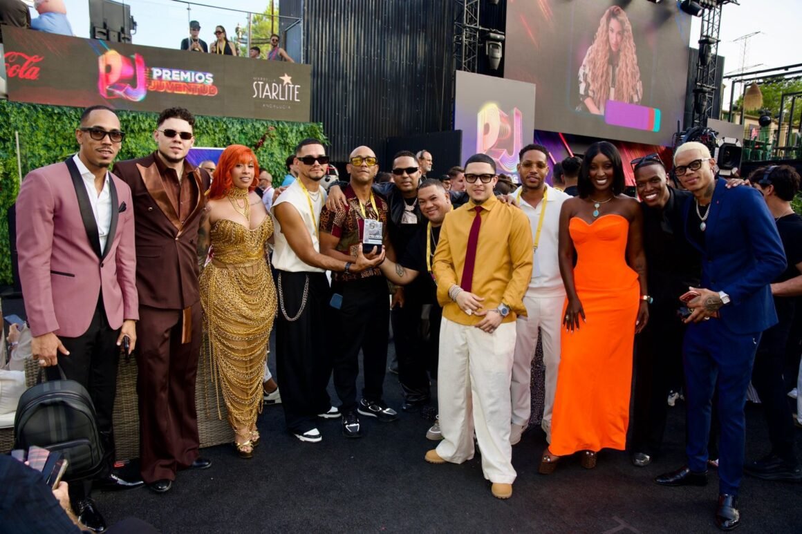Santiago Matías, Arlene MC, Jey One y La Más Doll ganan en Premios Juventud 2026