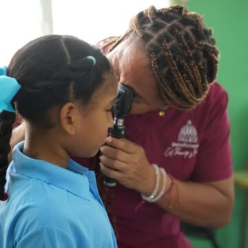 El INABIE beneficia a más de 600 estudiantes de Dajabón con atenciones en jornada de salud integral