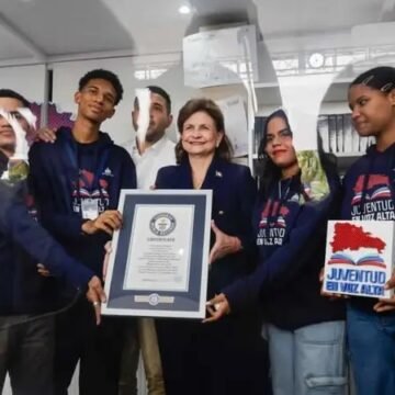 República Dominicana recupera récord Guinness tras superar 500 horas de lectura en voz alta