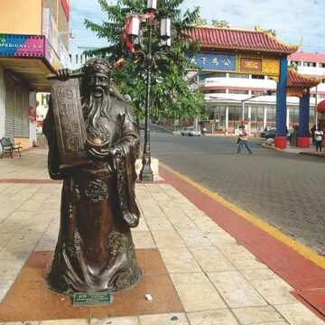 China invade América Latina: el tablero comercial y geopolítico se mueve y pone a líderes a mover sus fichas