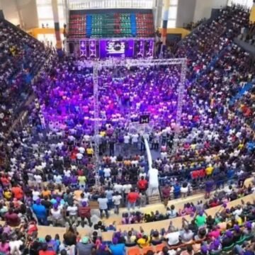 Danilo Medina juramenta a 1,150 nuevos miembros del PLD en Barahona