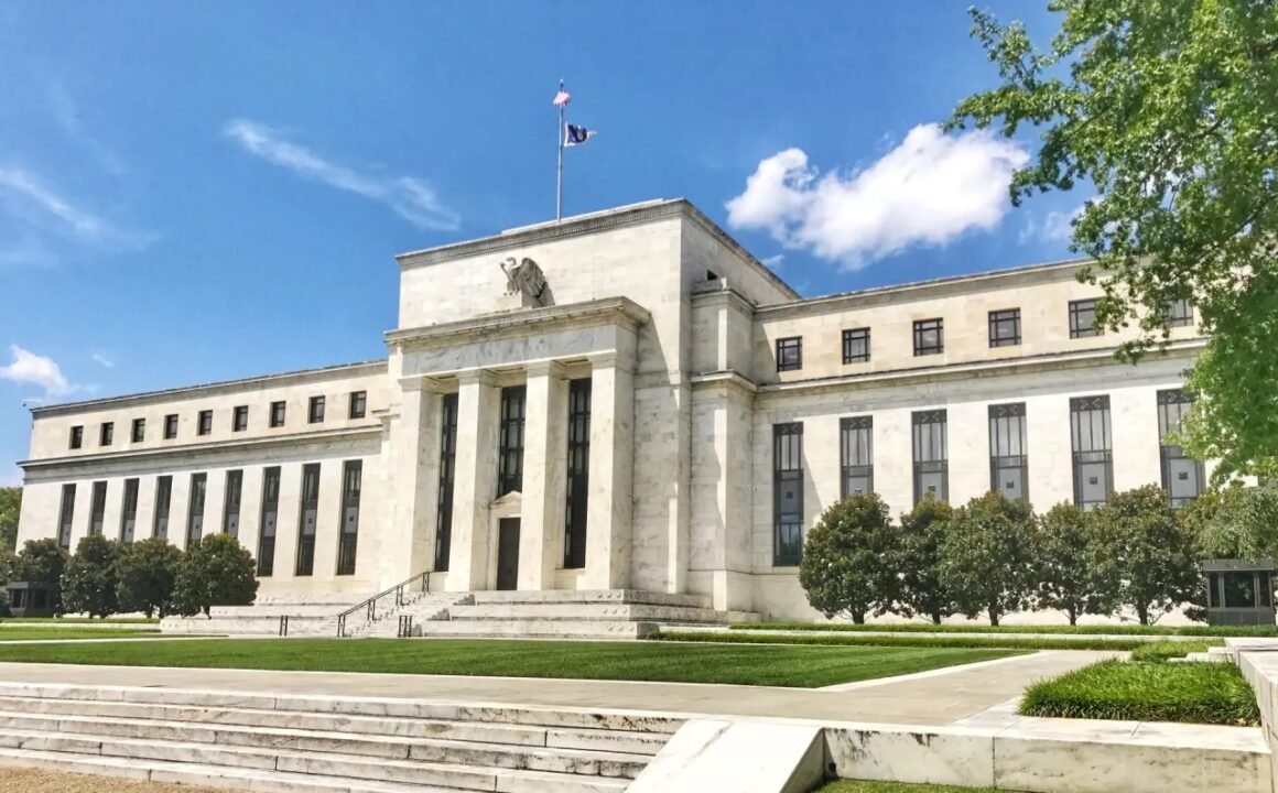 ¿Cómo impacta en RD una subida de tasas de la FED?