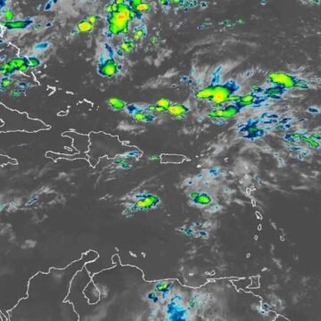 Indomet: Vaguada y onda tropical traerán lluvias este jueves