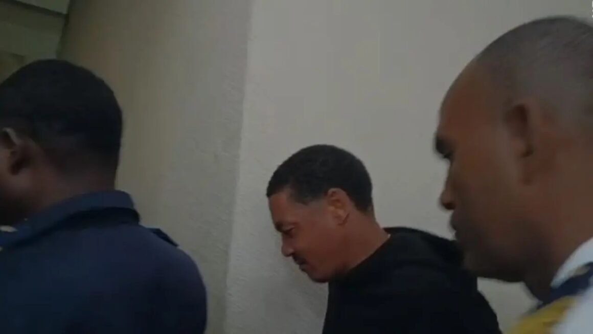 Envían a Najayo al acusado de apuñalar a joven en Serrallés