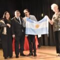 Pedro de Jesús recibe en Argentina el reconocimiento a “Canción del Año” por “Volverte a ver”