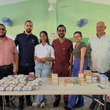 Dr. Luis Antonio Cruz encabeza gran operativo médico en Los Peralejos para acercar servicios de salud a las familias dominicanas