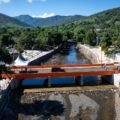 Padre Joaquín Pérez: Puente sobre el Río La Leonora se veía imposible, pero está hecho porque hay voluntad del presidente Abinader de ayudar a un pueblo que lo necesita