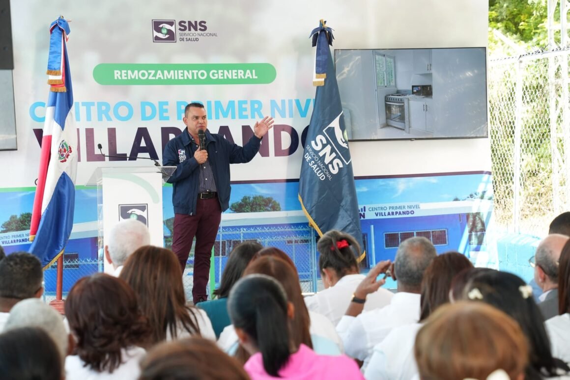 Tras 42 años de espera, director SNS entrega remozado y equipado CPN Villarpando en Azua