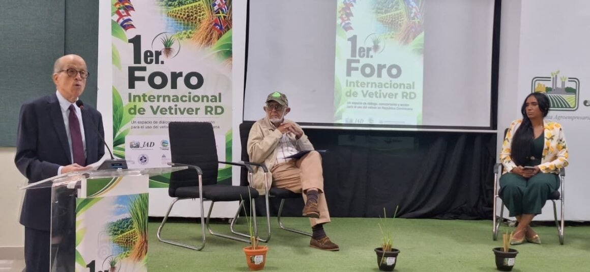 WhatsApp-Image-2026-10-30-at-10.34.08-AM Red Dominicana de Vetiver impulsa agenda de conservación ambiental tras celebrar su primer foro internacional