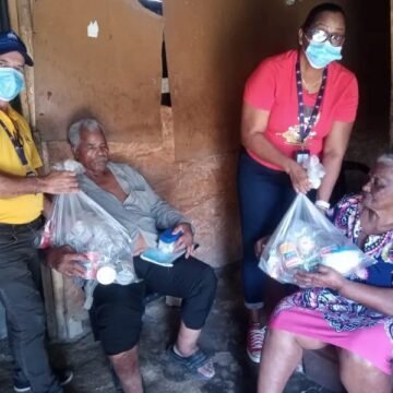Envejecer en RD: una vejez marcada por la soledad, la precariedad y el abandono