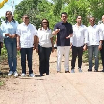 David Collado deja iniciada nuevas obras en Arroyo Barril, Samaná