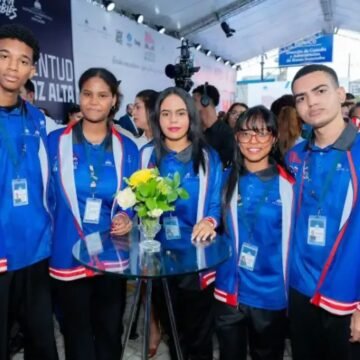 La otra cara de la juventud dominicana”: los cinco jóvenes que pusieron sus voces al servicio de un récord mundial