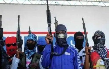 ONU alerta sobre intercambio de drogas por armas entre bandas de Jamaica y Haití