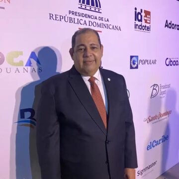 Príamo Ramírez destaca aporte de la radio dominicana a la democracia y respalda decisión de Abinader sobre La Cueva