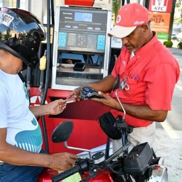 Gasoil óptimo y gasolina premiun suben de precio