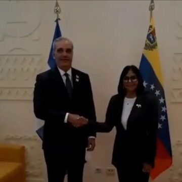 Abinader y Delcy Rodríguez se reúnen en Roma